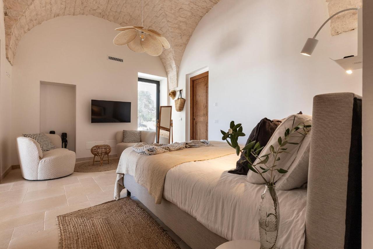 Vilaa Isa Beautiful Villa And Trullo In Ostuni Exterior photo